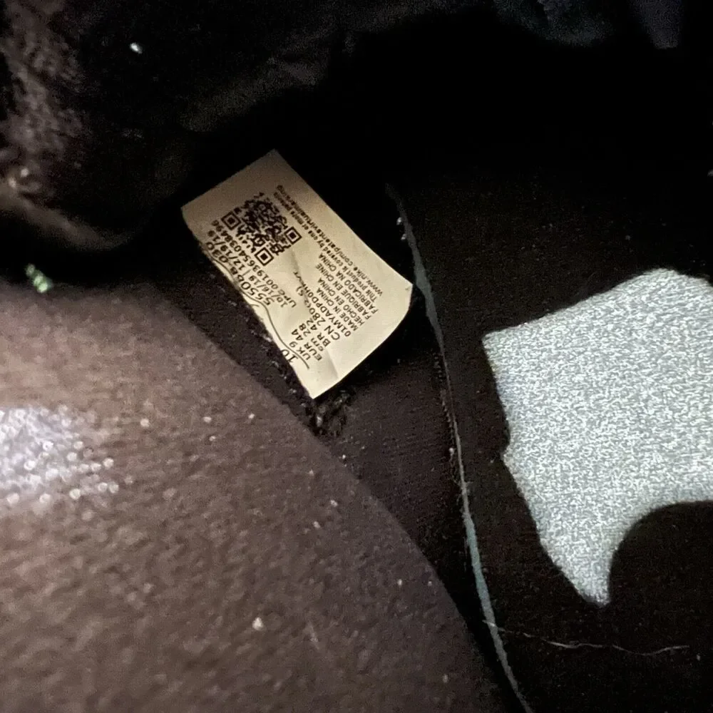 Air Jordan 1 Retro High OG Pine Green 2.0 - Picture 10 of 11